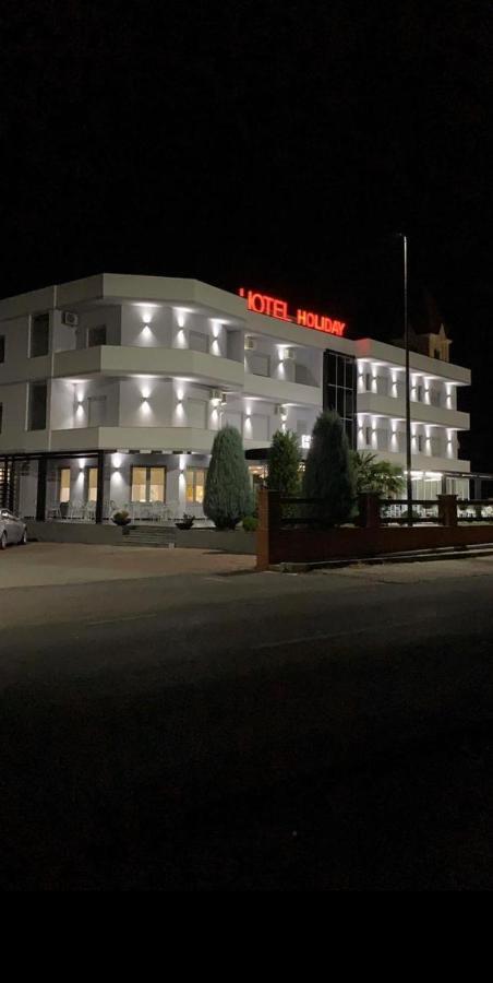 Hotel Holiday Koplik Exteriör bild
